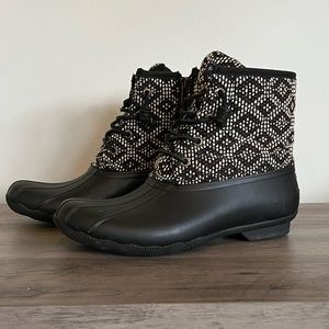SPERRY Saltwater Tribal Black & White Rubber Duck Boot